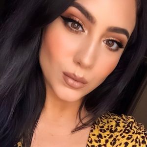 Meet your Posher, Sidney